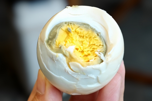 乌鸡蛋的功效与作用、禁忌和食用方法