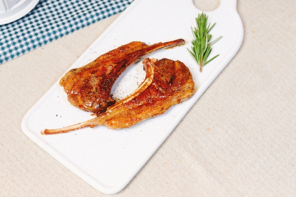 羊肉莲藕可以一起炖吗