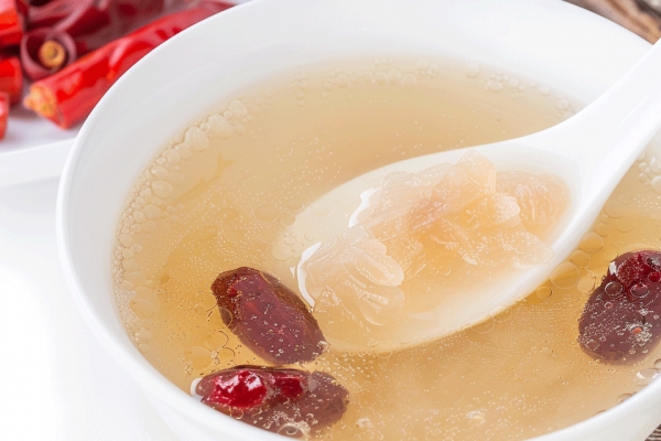 燕窝的功效与作用、禁忌和食用方法