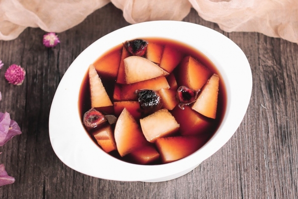 冰糖雪梨的正确煮法是什么