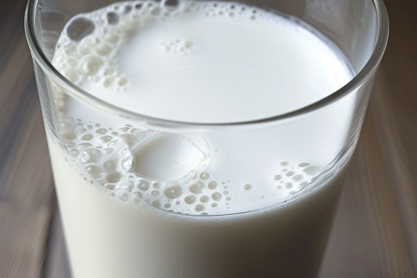 全脂牛奶和脱脂牛奶有什么区别