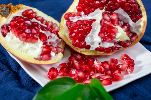 吃石榴的禁忌有哪些