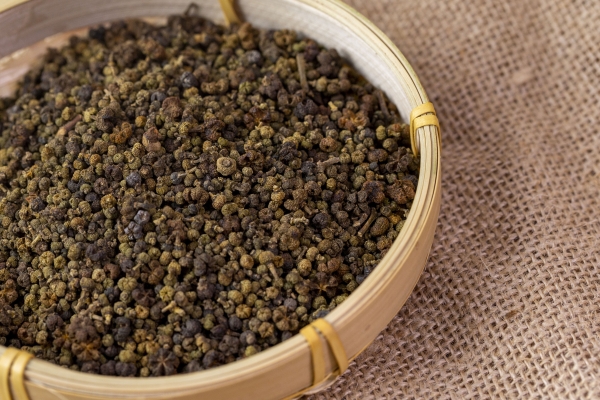 茱萸能改善腰膝酸痛吗