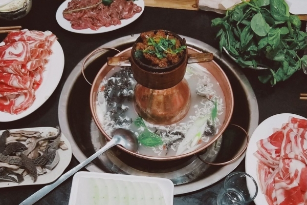 羊肉和什么一起炖不上火