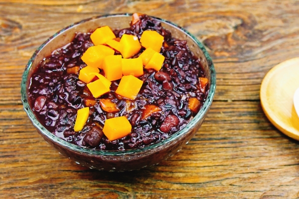 冬至为什么要吃八宝粥